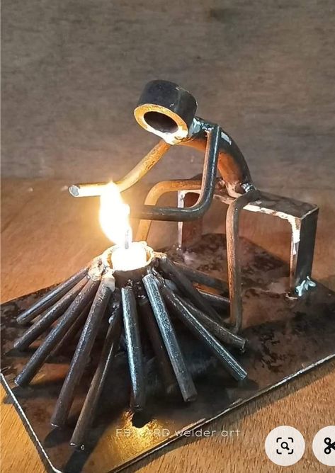 Small Metal Projects Simple, Spark Plug Welding Projects, Christmas Welding Art, Creative Welding Projects, Easy Metal Projects, Welded Gifts For Girlfriend, Welded Figurines, Welding Projects For Girlfriend, Simple Welding Projects For Beginners