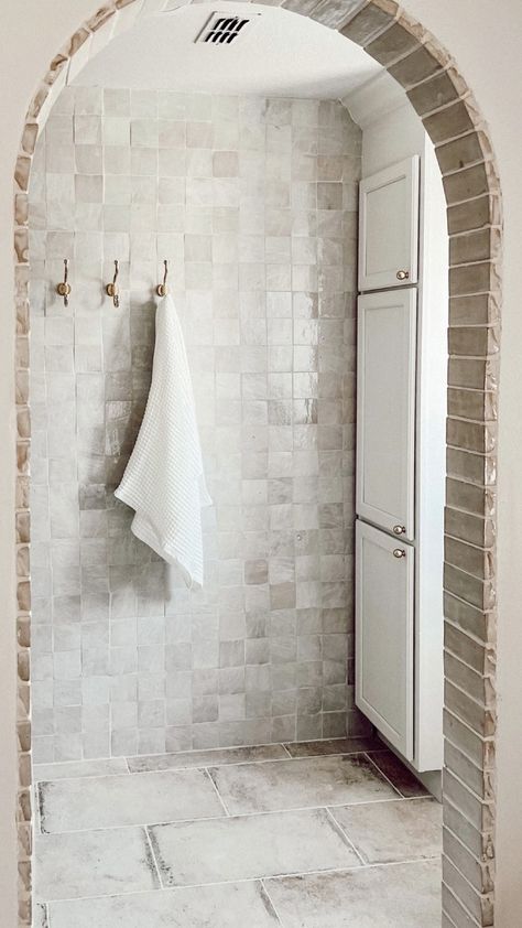 Alpine Bathroom, Zellige Tile Bathroom, Retreat Bathroom, Archways In Homes, Riad Tile, Kitchen Post, Construction Jobs, Zellige Tile, Bathroom Remodel Shower