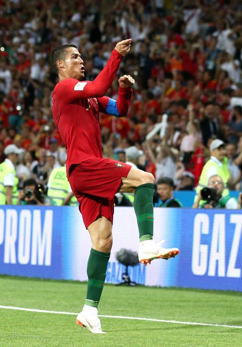 Ronaldo Vs Spain 2018, World Cup Portugal, Portugal Vs Spain, Cristiano Ronaldo Images, Ronaldo Images, Portugal National Football Team, Nacho Fernandez, Cr7 Portugal, Ronaldo Photos