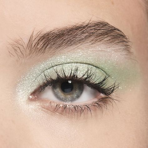 Mint Eye Makeup, Mint Makeup Looks, Mint Eyeshadow Looks, Mint Green Eyeshadow Looks, Mint Green Makeup Looks, Mint Green Eyeshadow, Light Green Eyeshadow, Light Green Makeup, Mint Green Makeup