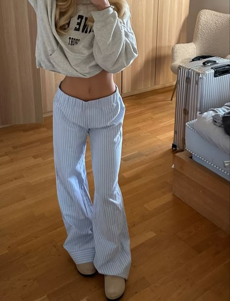 Hannah Outfits, Vinter Mode Outfits, Skandinavian Fashion, Sophomore Year, Stockholm Fashion, School Fits, Mode Inspo, Cute Everyday Outfits, Outfit Inspo Fall