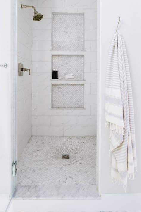 Form & Function: Shower Ledges — Alison Giese Interiors Herringbone Shower Floor, Update Small Bathroom, Herringbone Shower, Marble Herringbone, Shower Floor Tile, Bad Inspiration, Shower Niche, Bathroom Remodel Shower, Small Bathroom Design