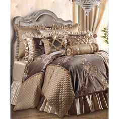 Jennifer Taylor Legacy 9 or 10-Piece Comforter Set (Queen-9 Piece Set) Luxury Bed Linens, Luxury Comforter Sets, Beautiful Bedding Sets, Bedding Luxury, Luxury Bedrooms, Beautiful Beds, Jennifer Taylor, Elegant Bedding, Luxury Bedding Collections