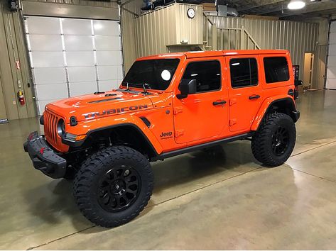 Punk’n metallic JL @fordgtstore #JLU #Jeep #Wrangler #Rubicon #JLwrangler #JeepJL Orange Jeep Wrangler, Jeep Wrangler Truck, Orange Jeep, Tattoos Celebrities, Badass Jeep, Red Jeep, Education Art, Jeep Jl, Dream Cars Jeep