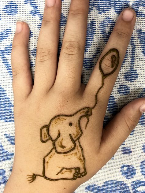 Animal Henna Designs, Henna Kids, Elephant Henna, Cute Henna Designs, Cute Henna Tattoos, Unique Henna, Henna Style Tattoos, Pretty Henna, Cute Henna