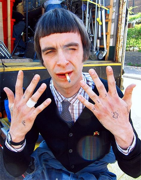 tie clash Woody! Ska, Cross Tattoo On Finger, Shane Meadows, Tattoo On Finger, Jean Ralphio, Joseph Gilgun, Legendary Pictures, Glossy Eyes, Celebrity Skin