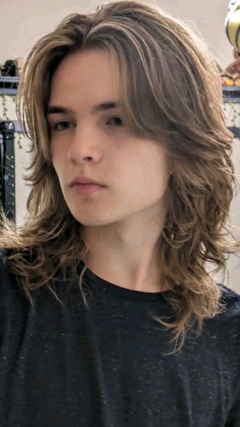 @mariyacerg on instagramv Men’s Shaggy Haircut Long, Mens 90s Hairstyles Long, Men’s Wolfcut Long, Men With Curtain Bangs, Face Claim Male Long Hair, Boys Long Shaggy Haircut, Long Hair Men Layers, Men Long Hair Wavy, Layers For Long Hair Men