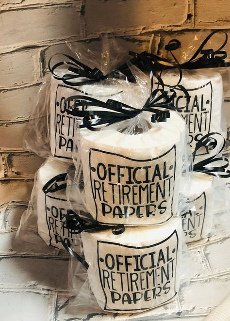 Office Retirement Party, Retirement Survival Kit, Retirement Decorations, Retirement Ideas, Retirement Quotes, Graduation Party Planning, Retirement Party Decorations, Retirement Celebration, Mom Party