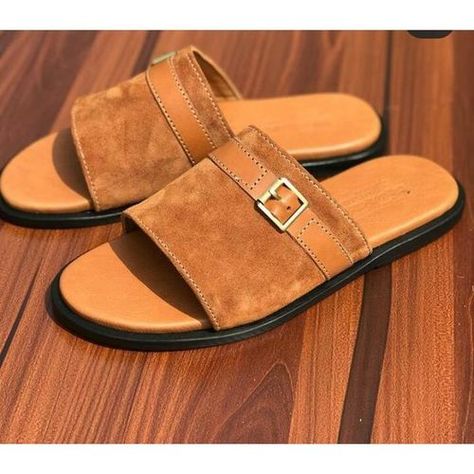 Men Leather Sandals Fashion, Casual Leather Sandals, Flip Flops For Men, Casual Shoes Women Sneakers, Leather Slippers For Men, Canvas Bag Design, Pretty Sandals, Black Men Fashion Swag, Fashion Shoes Sandals