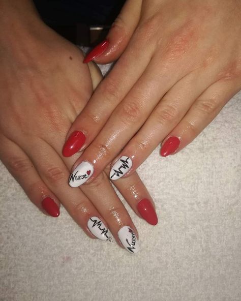 Nurse Nails Designs, Nurse Acrylic Nails, Nurse Design Nails, Nursing School Graduation Nails, Nail Ideas For Nurses, Nurse Graduation Nails, Nursing Nails Designs, Nurse Nail Ideas, Nursing School Nails