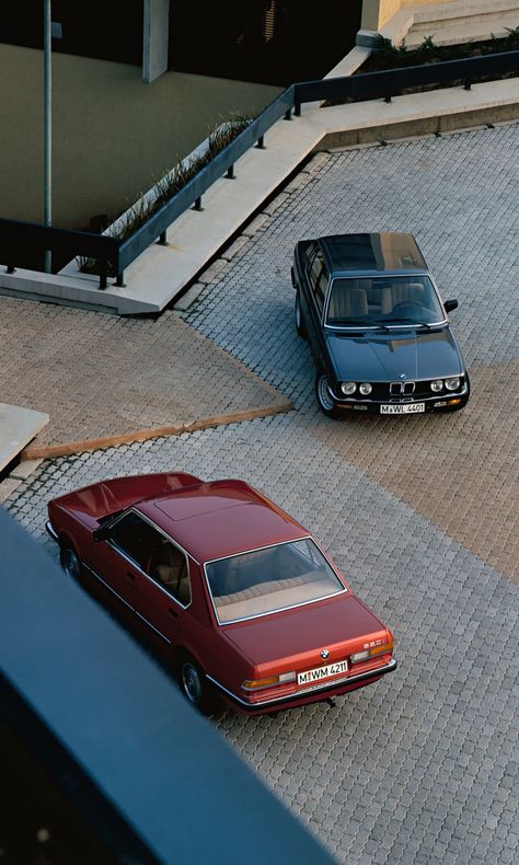 BMW 520i E28 Vintage Bmw Cars, Cars Aesthetic Bmw, Bmw 520, Motor Mechanics, Bmw 520i, Vintage Bmw, Bmw Vintage, Bmw E28, 70s Cars