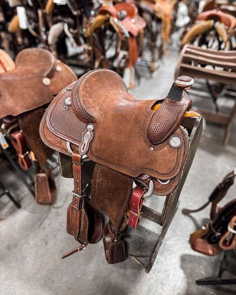 Have y’all check out our Patrick Smith roping saddles? Our saddle inventory is endless, so come see us or shop online at Teskeys.com 🤠 Rope Saddles, Roping Saddles, Saddle Shop, Equestrian Chic, Texas Style, Equestrian Style, Come And See, Saddle, On Instagram