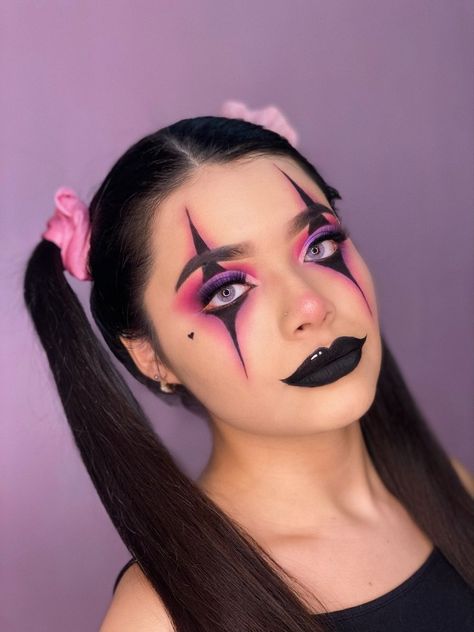 Glam Clown Makeup Halloween, Clown Glam Makeup, Pink And Black Clown Makeup, Pink And Blue Clown Makeup, Clown Makeup Purple, Clown Eyeshadow, Womens Clown Makeup, Jester Makeup Female, Purple Clown Makeup