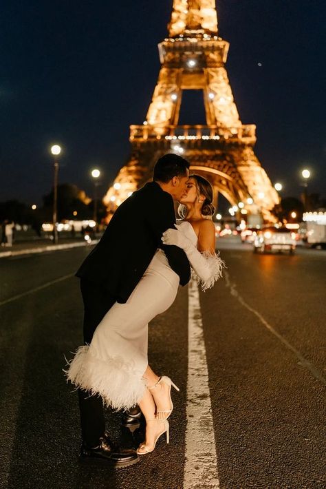 Paris Couple Shoot, Couple In Paris Aesthetic, Paris Couple Photoshoot, France Vibes, Paris Engagement Photos, Candlelit Wedding, Paris Photoshoot, Europe Honeymoon, Paris Couple