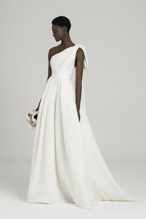 One shoulder gown in organza jacquard | Peter Langner A Line Ball Gown, Peter Langner, Minimal Wedding Dress, Wedding Inspirasi, Belle Silhouette, 2020 Wedding Dresses, Asymmetric Neckline, Winter Wedding Dress, Pleated Bodice