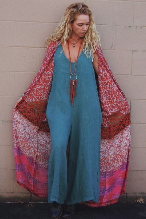 ~ Spirit's Closet ~ – SpiritedBoutiques Kimono Outfits Summer, How To Style A Kimono, Summer Kimono Outfit, Wardrobe Necessities, Eccentric Fashion, Curvy Boho, Hippie Chic Outfits, Chic Fits, Hippie Mom