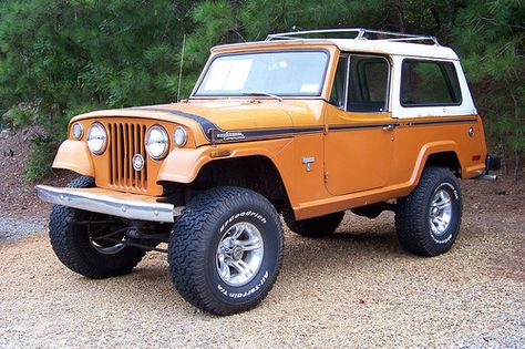 71 Jeep Jeepster Commando... change the color and yes, please :) Jeepster Commando, Cj Jeep, Classic Jeeps, Used Jeep, Jeep Mods, Vintage Jeep, Old Jeep, Jeepers Creepers, Jeep Jeep