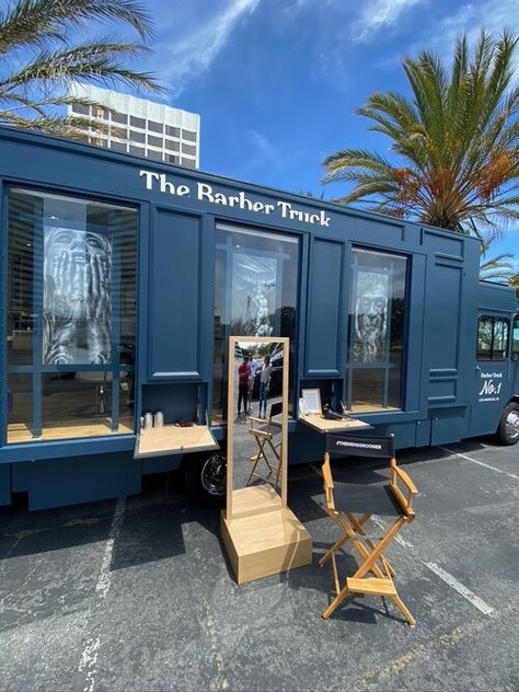 Pop Up Barber Shop, Mobile Barber Shop Trailer, Mobile Barber Shop Van, Upscale Barbershop, Mobile Salon Ideas, Barber Bus, Mobile Barber Shop, Grooming Trailer, Mobile Barbershop