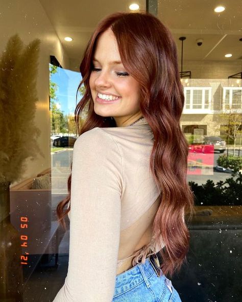 Annabelle Joy Hooper Hair, Annabelle Hooper Hair, Best Fall Hair Colors, Natural Auburn Hair, Uk Life, Red Copper Hair Color, Red Hair Inspo, Hair Color Options, Hollywood Hair