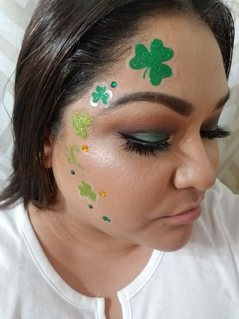 St Patricks Makeup, Saint Patricks Day Makeup, St Patrick's Day Outfit, Going Out Looks, St Pats, Saint Patricks, Halloween 2024, Day Makeup, Luck Of The Irish