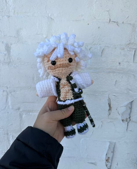 Crochet demon slayer sanemi Crochet Demon, Demon Slayer Crochet, Demon Slayer Sanemi, Crochet Plushies, Handmade Market, Acrylic Keychains, Holiday Market, Pattern Ideas, Crochet Keychain