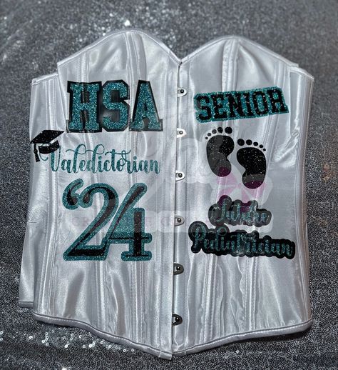 CUSTOM #seniorcorset ! 🎓 done by @jaicreativecollection 🎀 —————————— DM or TEXT (313)318-0114 to place an order📲 ✨ —————————— Available in all colors, schools & sizes! ANY Customization is available 🔥 —————————— #senior2024 #futurernbsn #seniorszn #classof2024 #jaicreativecollection🎀 #casstech #seniorsets #detroitsmallbusiness #ct #customsenioroutfit Cass Tech, Custom Corset, Portrait Outfits, Senior Portrait Outfits, Custom Corsets, Ultrasound Tech, Cap Decoration, Placing An Order, Graduation Cap Decoration