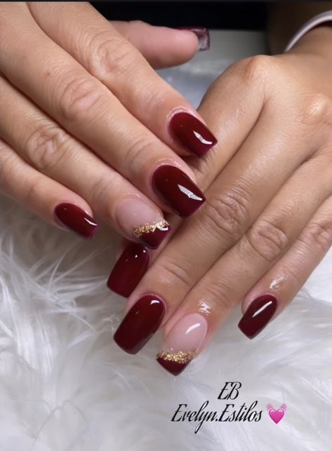 Burgundy Homecoming Nails, Burgundy Nails Medium Length, Short Maroon Acrylic Nails, Red And Maroon Nails, Burgundy Acrylic Nails Design, Nails To Match Burgundy Dress, Bridal Nail Art Designs Wedding Day, Wine Nails Designs Burgundy, Bordo Nails