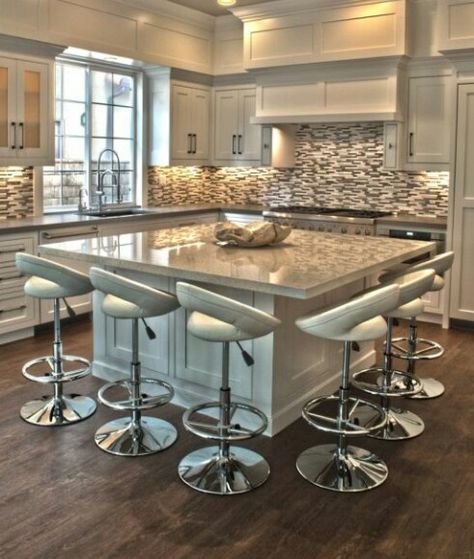 Love love love this kitchen Luxury Kitchens, Interior Dapur, Cozy Luxury, Modern Ideas, Large Kitchen, Kitchen Remodel Idea, Home Design Decor, Luxury Kitchen, Küchen Design