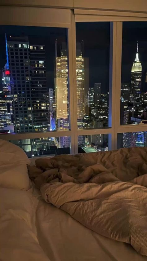 Lights At Night, City Lights At Night, Apartment Aesthetic, New York Apartment, City Skyline, City Lights, At Night, The City, Apartment