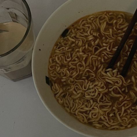 Aesthetic Ramen Bowl, Noodles Cup Aesthetic, Aesthetic Ramen Noodles, Ramen Cup Noodles Aesthetic, Ramen Cup Aesthetic, Ramen Noodle Aesthetic, Instant Ramen Aesthetic, Cup Noodles Aesthetic, Instant Noodles Aesthetic