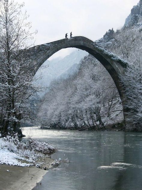 Greek Mountains, Old Bridges, Greece Pictures, Bridge Photography, Stone Bridge, Over The River, Old Stone, Ancient Architecture, Covered Bridges