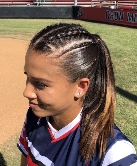 Softball Baseball Hairstyle For Girls With Medium Length Hair | Everylittlestrand Softball Hairstyles For Medium Length Hair, Basketball Hair Styles Braids Sports, Girls Baseball Hairstyles, Sports Length Nails, Girls Lacrosse Hairstyles, Cool Sports Hairstyles, Sportive Hairstyles, Gameday Braids, Soccer Hairstyles For Girls Sports