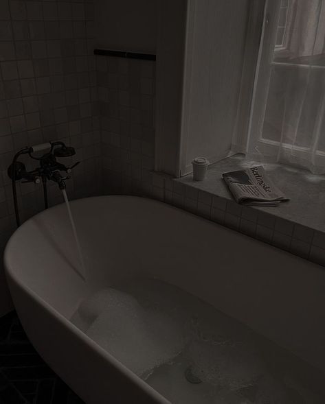 Bathtub Aesthetic Dark, Dark Bathroom Aesthetic, Fanfiction Aesthetic, Harry Potter Script, Bathtub Aesthetic, Aesthetic Bath, Bath Aesthetic, Girl Bathrooms, Cool Room Designs