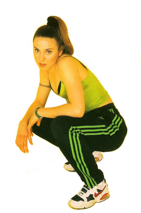 Sporty Spice rocking the 90s athletic trend Sporty Spice Costume, 90s Athletic Outfits, Mel C Spice Girl, Sporty Spice Girl, Sporty Girl Outfits, Spice Girls Outfits, Spice Girls 90s, Spice Girls Costumes, Outfit Ideas Sporty