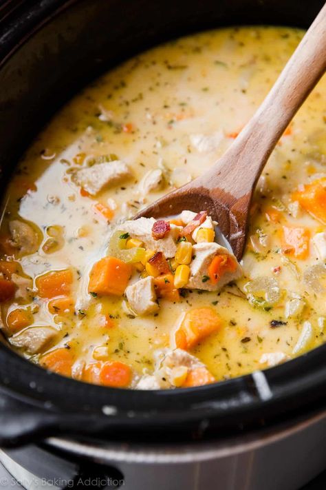 Slow Cooker Creamy Chicken Chicken Corn Soup, Chicken And Corn, Corn Soup Recipes, Slow Cooker Creamy Chicken, Slow Cooker Chicken Chili, Chicken Corn Chowder, Easy Crockpot Dinners, Chicken Corn, Creamy Chicken Soup