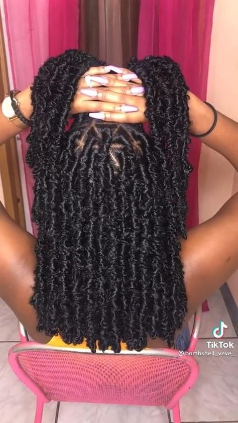 How To Style Mid Length Butterfly Locs, Butterfly Hairstyles Braids, Butterfly Locks Short, Short Butterfly Locs Styles, Foxlocs Hairstyles, Butterfly Locs Medium Length, Fox Locs Hairstyles, Butterfly Locs Hairstyle Ideas, Butterfly Locs Short