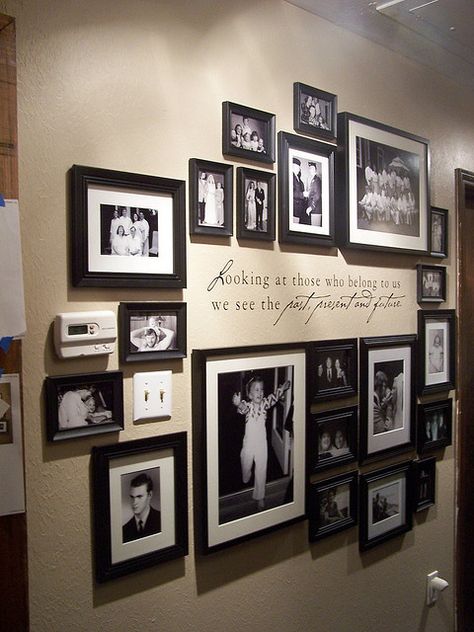 LOVE this...need to figure out how she planned this out on her computer first. Family Pictures On Wall, Picture Arrangements, Photo Arrangement, Collage Mural, Deco Champetre, Family Photo Wall, Framed Photos, Photo Wall Gallery, Family Wall