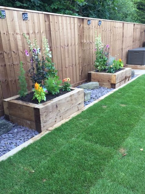 Fancy Garden, Garden Pallet, Backyard Garden Landscape, Back Garden Design, Patio Garden Design, Diy Backyard Landscaping, Outdoor Gardens Design, Garden Yard Ideas, Outdoor Decor Backyard