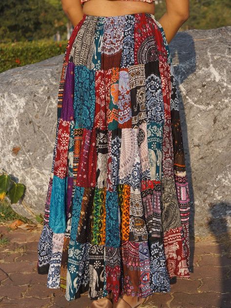 Patchwork Skirts Long, Patchwork Long Skirt, Long Hippie Skirts, Patchwork Skirts, Patchwork Dresses, Hippie Sweaters, Hippie Skirt, Boho Patchwork, Patchwork Clothes