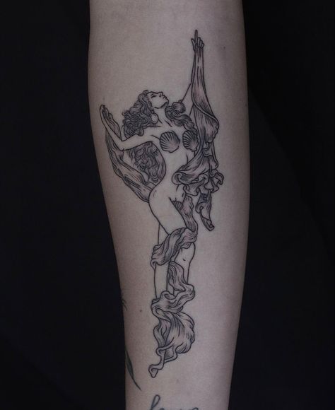 Greek Goddess Tattoo, Empowerment Tattoo, Aphrodite Tattoo, Statue Tattoo, Greek Mythology Tattoos, Tattoo Instagram, Goddess Tattoo, Theme Tattoo, Pretty Tattoos For Women