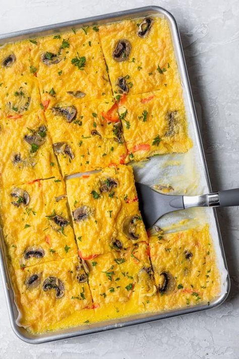 Sheet Pan Eggs | FeelGoodFoodie Sheet Pan Eggs, Meals Breakfast, Menu Sarapan Sehat, Breakfast For A Crowd, Eggs Breakfast, Family Breakfast, Breakfast Meal, Eggs Recipe, Large Crowd