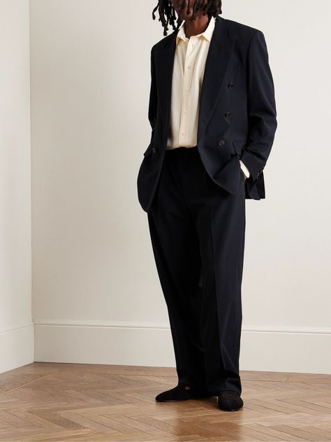 The Row - Keenan Pleated Woven Go well with Trousers- #Keenan #Pleated #Row #suit #Trousers #woven Check more at https://howcandothis.com/manstyle/the-row-keenan-pleated-woven-go-well-with-trousers/ Vintage Mens Suits Wedding, Men’s Casual Suit Looks, Romantic Fashion Men, Oversized Suits Men 90s, Nonbinary Suits, Loose Fit Suit Men, Loose Suits Men, Messy Suit, Formal Casual Outfits Mens