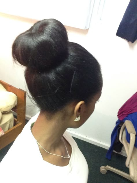 Sock bun #protectivestyle Sock Bun Black Women, High Bun With Swoop, Sock Bun Hairstyles, Sock Buns, Sock Bun, Curls Hairstyles, Hair Stores, Dyed Hair Inspiration, Natural Curls Hairstyles