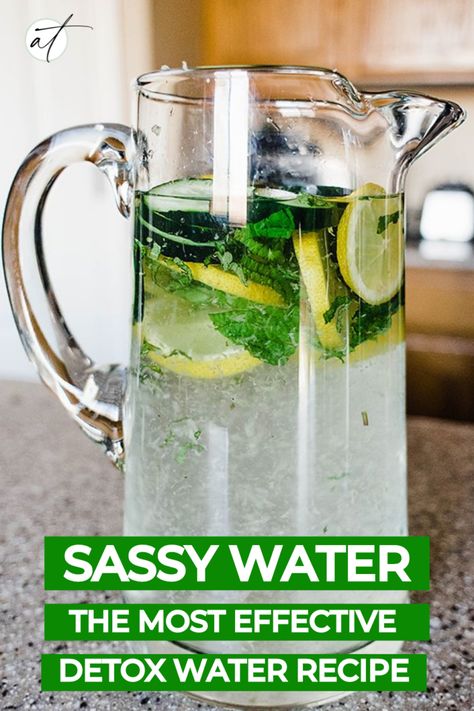 Glasses Of Water A Day, Nonalcoholic Drinks, Sassy Water, Detox Meal Plan, Glasses Of Water, Keto Smoothie, Keto Smoothie Recipes, Lifestyle Hacks, Healthy Paleo Recipes