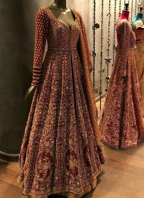 Baju Kahwin, Mira Duma, Dresses Pakistani, Indian Wedding Gowns, Red Bridal Dress, Traditional Indian Clothing, Desi Wedding Dresses, Asian Bridal Dresses, Pakistani Salwar