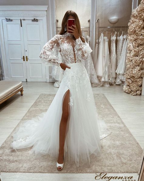 𝗘𝗹𝗲𝗴𝗮𝗻𝘇𝗮 𝗦𝗽𝗼𝘀𝗮 on Instagram: “Dare to bare in the gorgeous ’𝐆𝐫𝐞𝐭𝐚’ gown😍 From the thigh high split, soft flowing skirt and luxurious lace puff sleeves, this gown has it…” Long Sleeves Wedding Dresses, Sleeves Wedding Dresses, Lace Wedding Dress With Sleeves, Exquisite Gowns, Formal Wear Dresses, Fall Wedding Guest Dress, Plus Size Formal Dresses, Wedding Dress Fabrics, Sleeve Wedding Dress