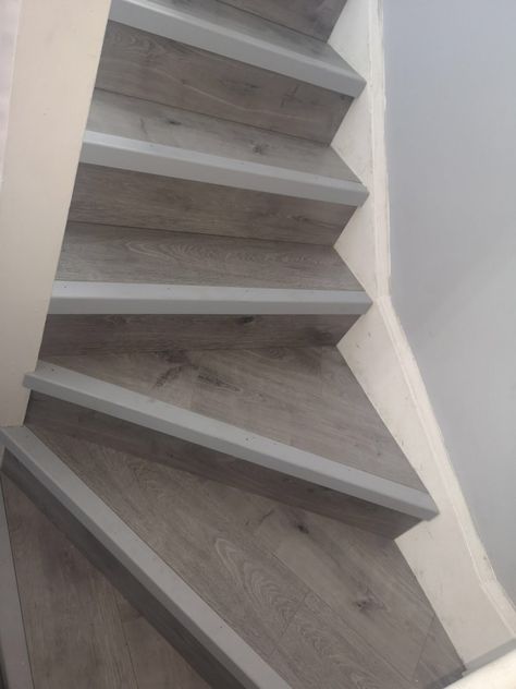 Laminate Stairs Ideas, Laminated Stairs, Laminate Flooring On Stairs, Laminate Stairs, Stair Renovation, Vinyl Stairs, Stairs Renovation, Stair Makeover, Hardwood Stairs