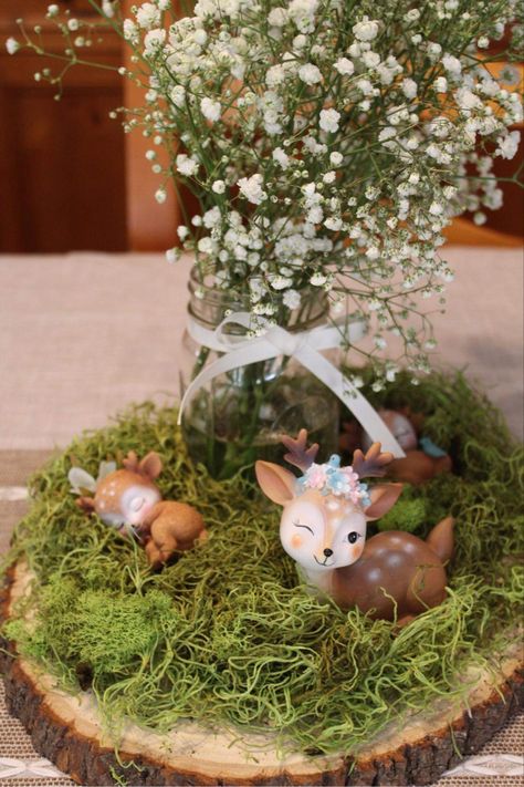 Woodland Creatures Centerpieces, Woodland Birthday Centerpiece, Woodland Theme Table Decor Centerpieces, Woodland Animal Centerpiece Ideas, Woodland Shower Centerpiece, Woodland Themed Centerpieces, Bambi Party Decorations, Forest Theme Centerpieces, Woodland Table Centerpieces