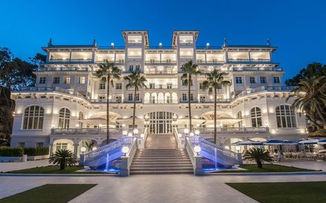 Gran Hotel Miramar - Malaga, Spain : The Leading Hotels of the World Castle House Design, Luxury Exterior, Luxury Houses Mansions, Mansion Designs, Dream Mansion, Dream Life House, House Design Pictures, Beautiful House Plans, Dream House Rooms