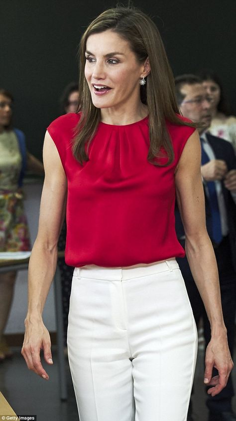 Berries and cream! Queen Letizia of Spain looked sensational in her country's national colour as she arrived in the Northern Spanish town of Aviles to meet local schoolchildren Spain Fashion, Letizia Of Spain, Red Suit, Queen Letizia, Work Outfits Women, Lace Up Heels, Royal Fashion, Work Attire, Red Lace